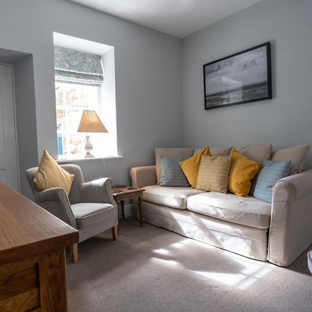 Hassop Station Apartment On The Monsal Trail Bakewell Esterno foto